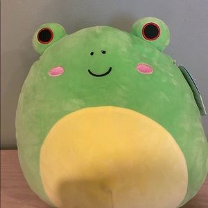 Squishmallow Red eyed wendy